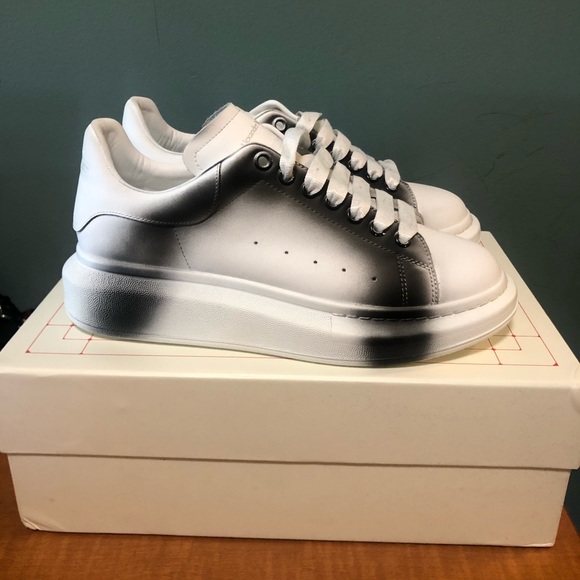 Alexander McQueens - Picture 3 of 6